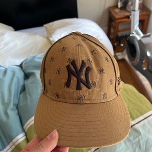 New York Yankees hat